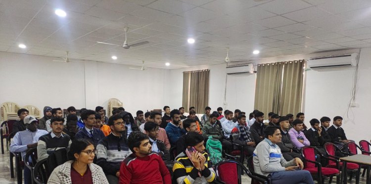 मेवाड़ यूनिवर्सिटी में स्टूडेंट्स को दी आईओटी क्षेत्र की बारीकी जानकारियां।