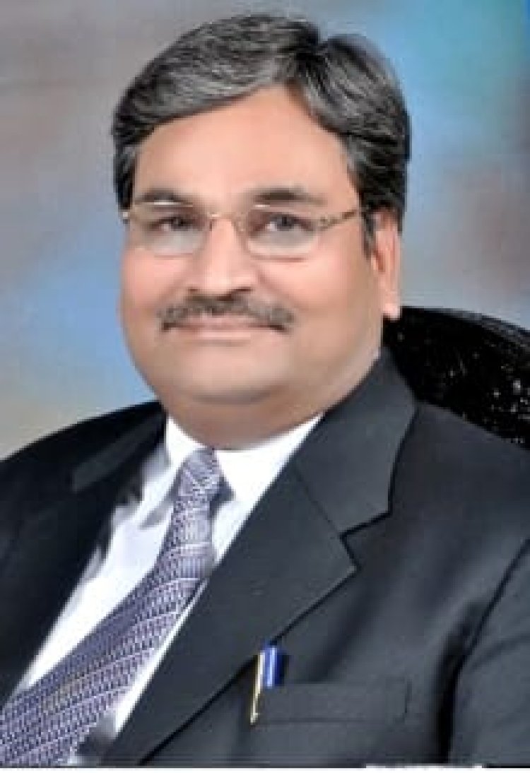 हमें अपने इतिहास से कुछ तो ज़रूर सीखना होगा।