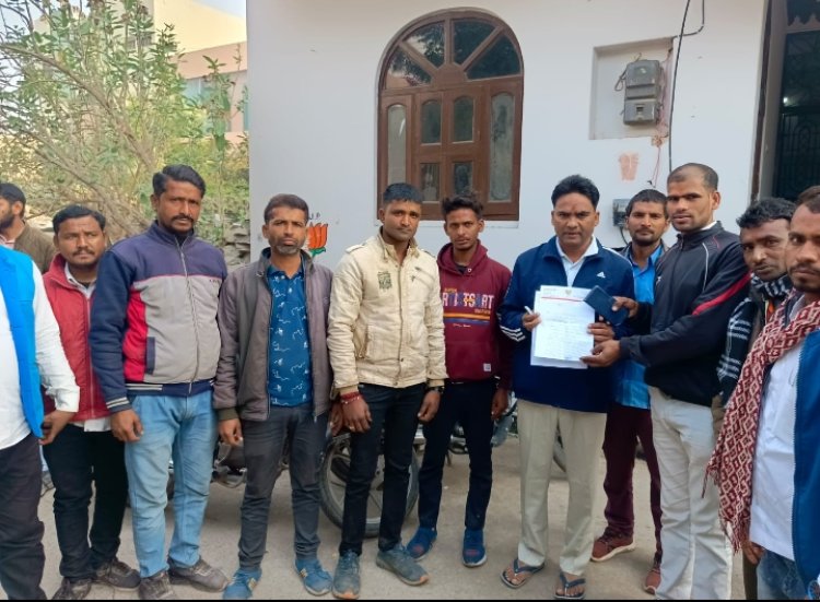 शहर के वार्ड नंबर 56 शिव शक्ति नगर वार्ड नंबर 57 भोई खैडा वासियो ने सोपा विधायक  आक्यां वह नगर  विकास न्यास चितौडगड को सोपा ज्ञापन 