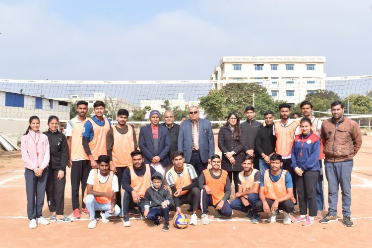 मेवाड़ यूनिवर्सिटी गंगरार में सात दिवसीय विंटर स्पोर्ट्स एंड गेम्स में खिलाड़ियों ने दिखाएं दमखम।