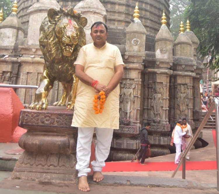 बांठिया ने राज्यपाल कटारिया से की मुलाकात, कामाख्या माता मंदिर में की पूजा अर्चना