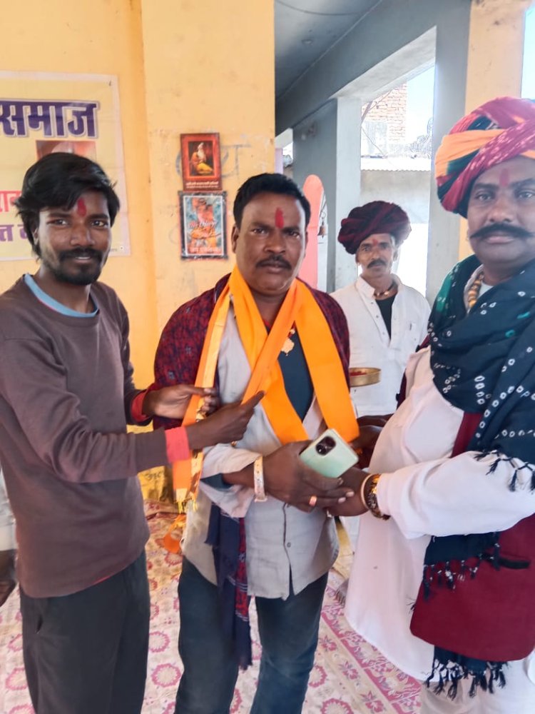 पिपली अहिरान कालिका माता मंदिर परिसर में दो दर्जन से अधिक गांवों के आदिवासी भील समाजजनों ने कि मीटिंग आयोजित 
