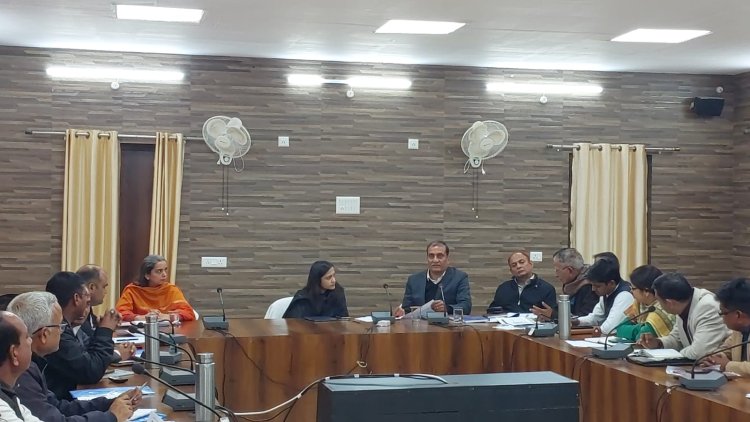 प्रकोष्ठ प्रभारी आवश्यक तैयारियां सुनिश्चित करें- जिला निर्वाचन अधिकारी