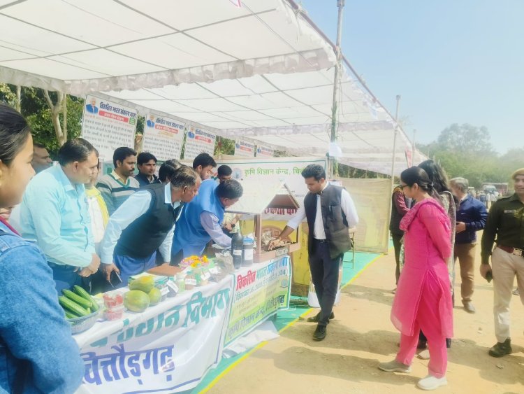 प्रधानमंत्री का लाभार्थी संवाद कार्यक्रम     जिला स्तर पर शहीद मेजर नटवर सिंह शक्तावत राजकीय उच्च माध्यमिक विद्यालय सहित सभी विधानसभाओं में हुआ कार्यक्रम