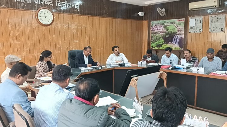 स्वच्छ भारत मिशन (ग्रामीण) के प्रदेश संयोजक के के गुप्ता ने ली अधिकारियों की बैठक गांवों को स्वच्छ बनाने के संबंध में दिए निर्देश 