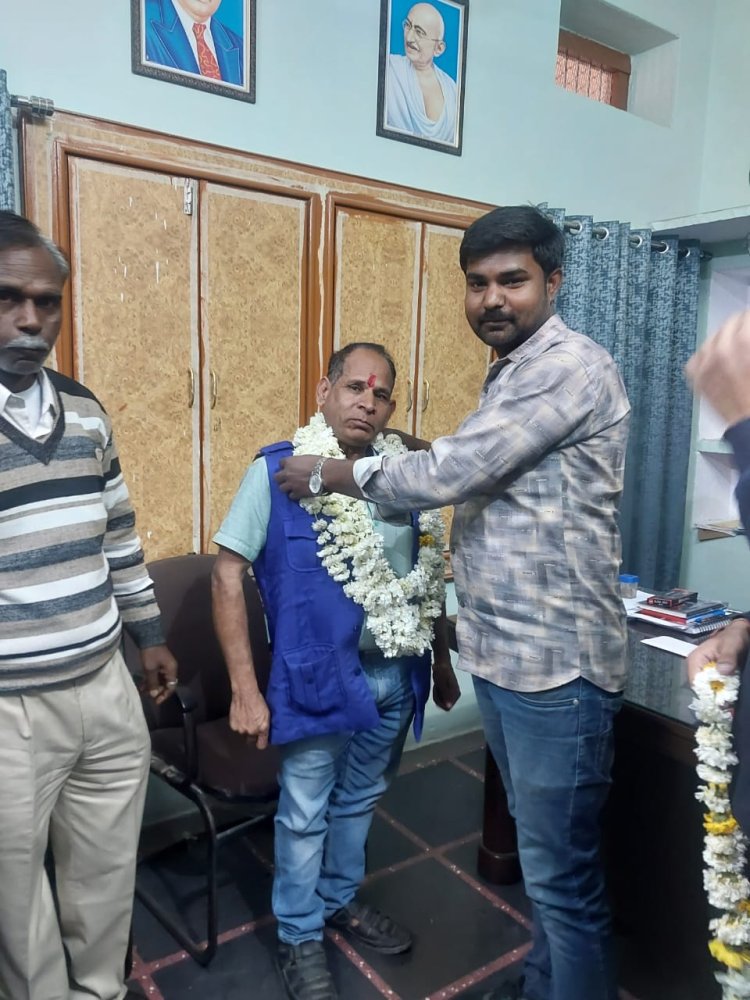 ओजस्वी का पद स्थापन हूआ जोधपुर   चितोडगढ श्रम विभाग से हुऐ कार्य मुक्त।कार्यालय परिवार ने दी बधाई व शुभकामनाऐ   ओजस्वी के व्यवहार एवॅ सेवाओ को बताया हटकर 