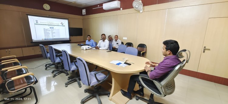 माइक्रो ऑब्जर्वर का प्रथम रेण्डमाईजेशन