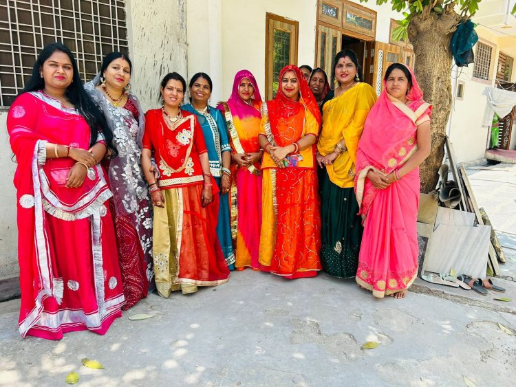 पिपलेश्वर महादेव मंदिर में सुहागिन महिलाओं ने ईसर गणगौर की पूजा अर्चना की।