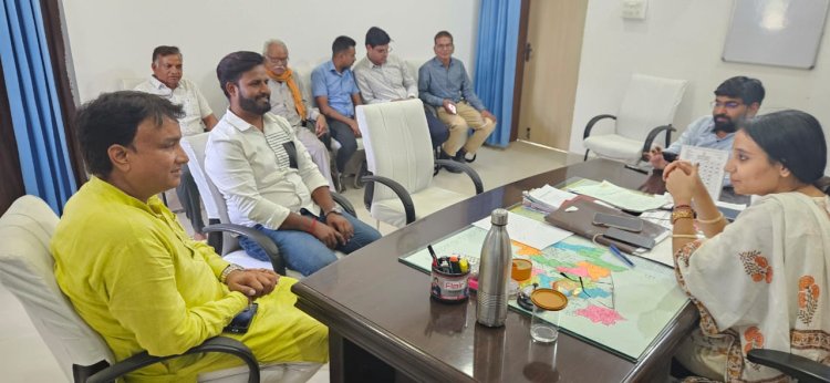 लोकसभा आम चुनाव-2024       अंगुली पर वोट की स्याही दिखाने पर मिलेंगे विशेष ऑफर व छूट      व्यापारिक संगठनों के साथ बैठक में निर्णय