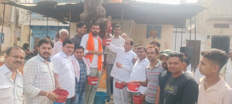 विधायक कृपलानी ने किया परिंडा बांधो पर्यास अभियान का शुभारंभ, गोमाना में लगाए परिंडे