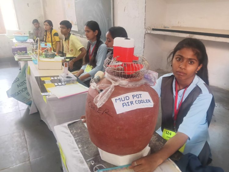जिला स्तरीय इंस्पायर अवार्ड समारोह     बाल वैज्ञानिक कोई ऐसा काम करें, जिससे समस्या का समाधान हो-जिला कलक्टर