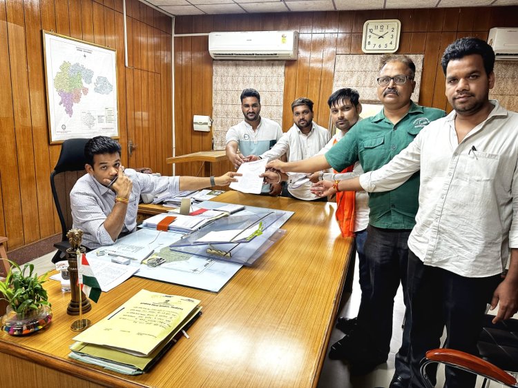 श्री राम सेवा समिति चित्तौड़गढ़ ने विभिन्न मांगों को लेकर जिला कलेक्टर को सोपा ज्ञापन 