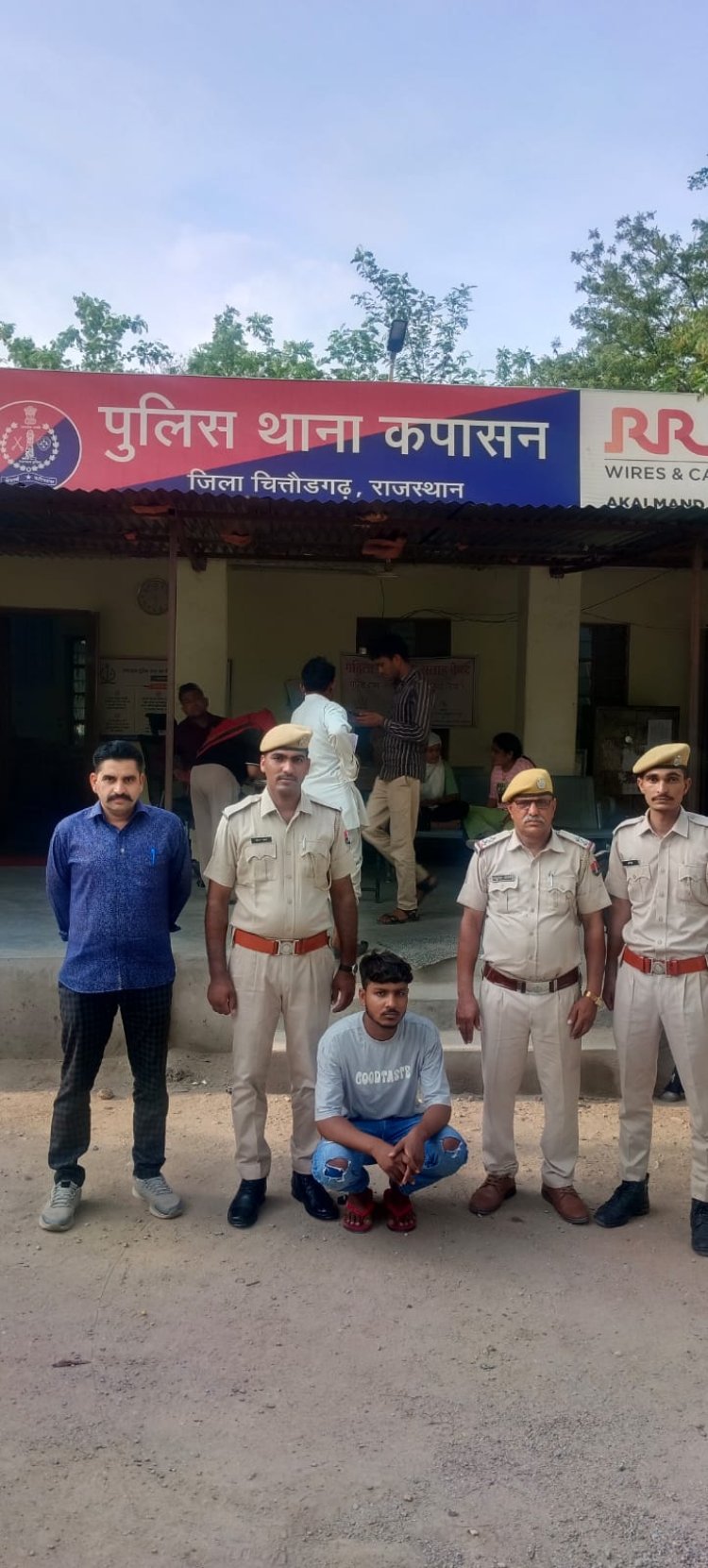 08ग्राम अवैध एम.डी.एम.ए. मोली पाउडर के साथ एक आरोपी गिरफ्तार।