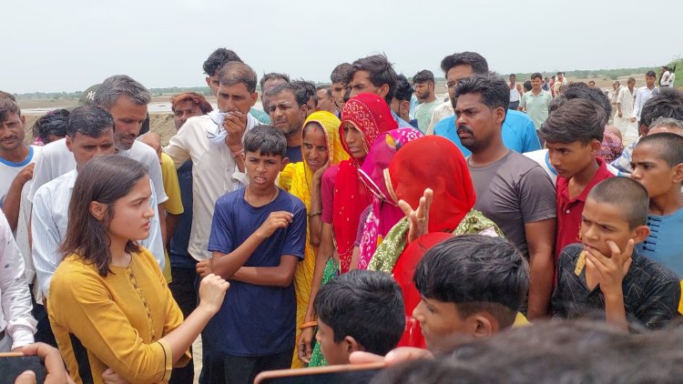 जिला कलेक्टर डॉ. सौम्या झा ने किया भारी बारिश से प्रभावित इलाकों का दौरा