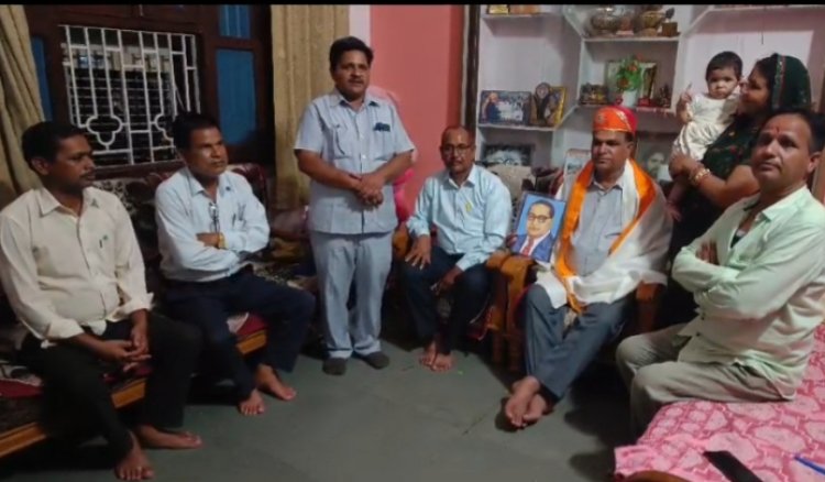 नर्सिंग अधीक्षक पद पर पदोन्नत होने पर भारतीय दलित साहित्य अकादमी ने किया छगन लाल जीनगर का किया अभिनन्दन  