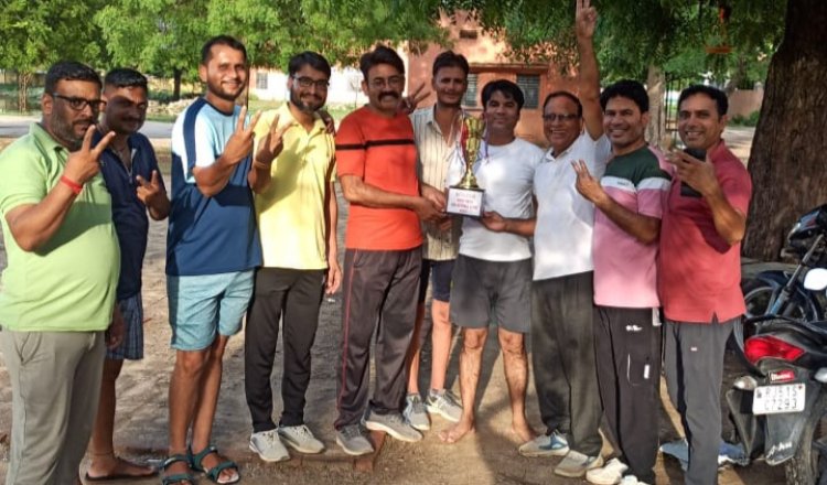 वॉलीबॉल में रणजीत वॉरियर्स और जसवीर चैलेंजर्स संयुक्त विजेता।