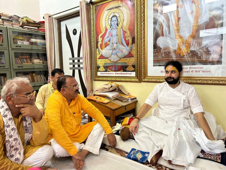 संतों से मांगा जीवन की अंतिम सांस तक समाज सेवा का आशीर्वाद  गुरू जीवन की नैया को पार लगाने वाले,गुरू की महिमा सर्वोच्च- श्री देवनानी  विधानसभा अध्यक्ष ने गुरू पूर्णिमा पर संतों से लिया आशीर्वाद