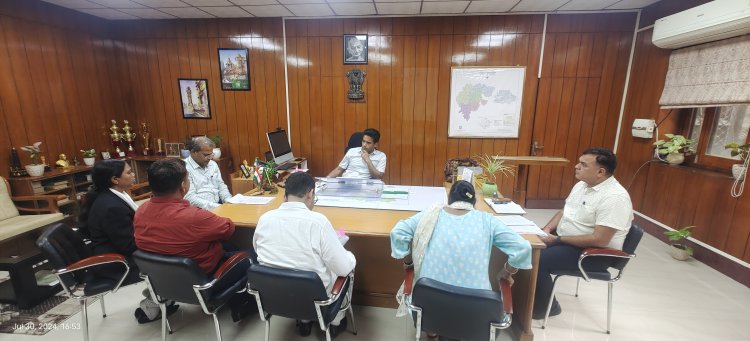 अनुसूचित जाति/जनजाति अत्याचार निवारण समिति की मासिक बैठक आयोजित