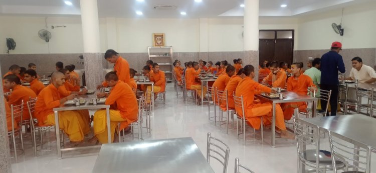 वैदिक मंत्रोंच्चार एवं पूजा अर्चना के साथ सांवलियाजी में भोजनशाला का हुआ शुभारंभ 