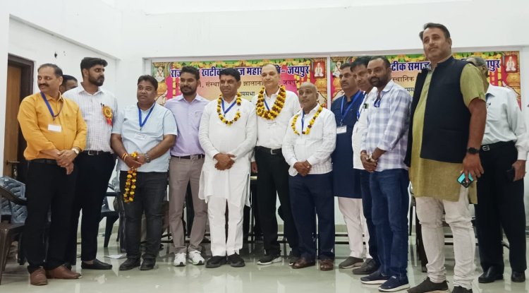 राजस्थान खटीक समाज महासमिति जयपुर की कार्यकारिणी का चुनाव में पूर्व मंत्री बाबूलाल नागर का वर्चस्व कायम रहा।