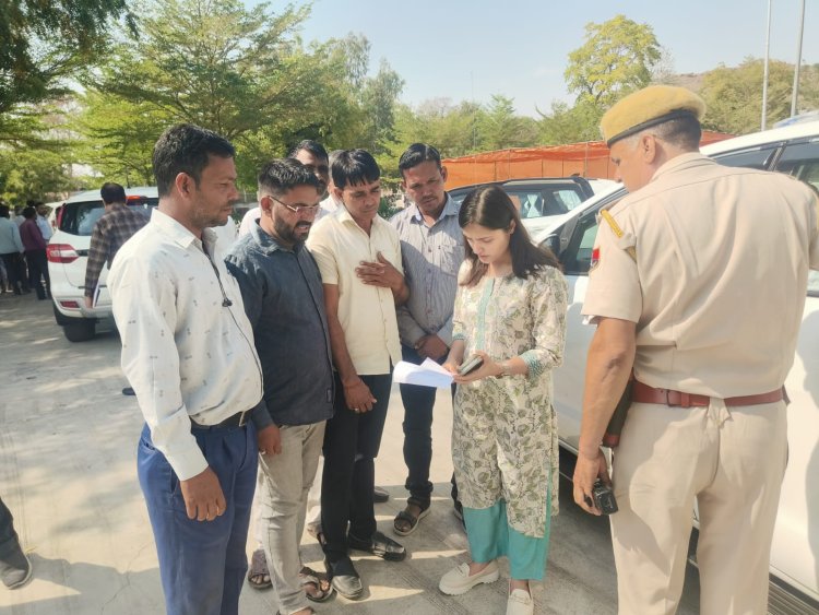 नगर पालिका सीमा में शामिल करने का विरोध, कलेक्टर को ज्ञापन सौंपा