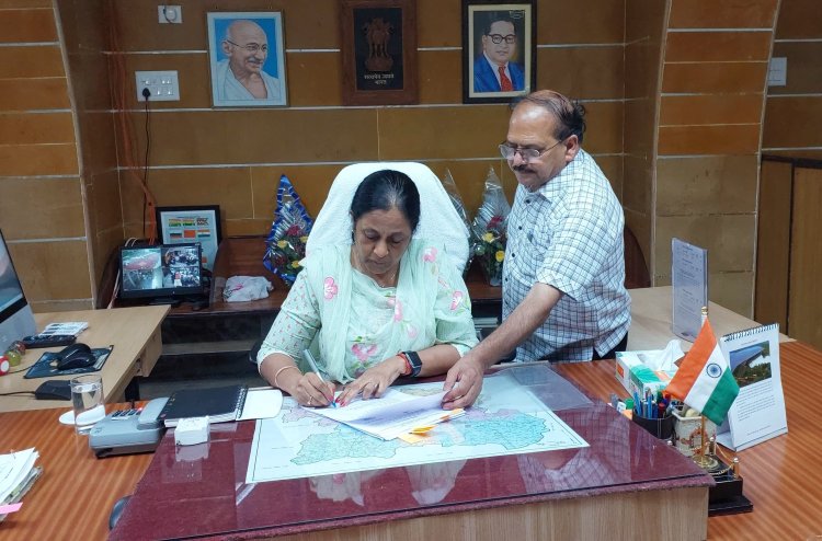 कल्पना अग्रवाल ने जिला कलेक्टर एवं जिला मजिस्ट्रेट टोंक का कार्यभार ग्रहण किया